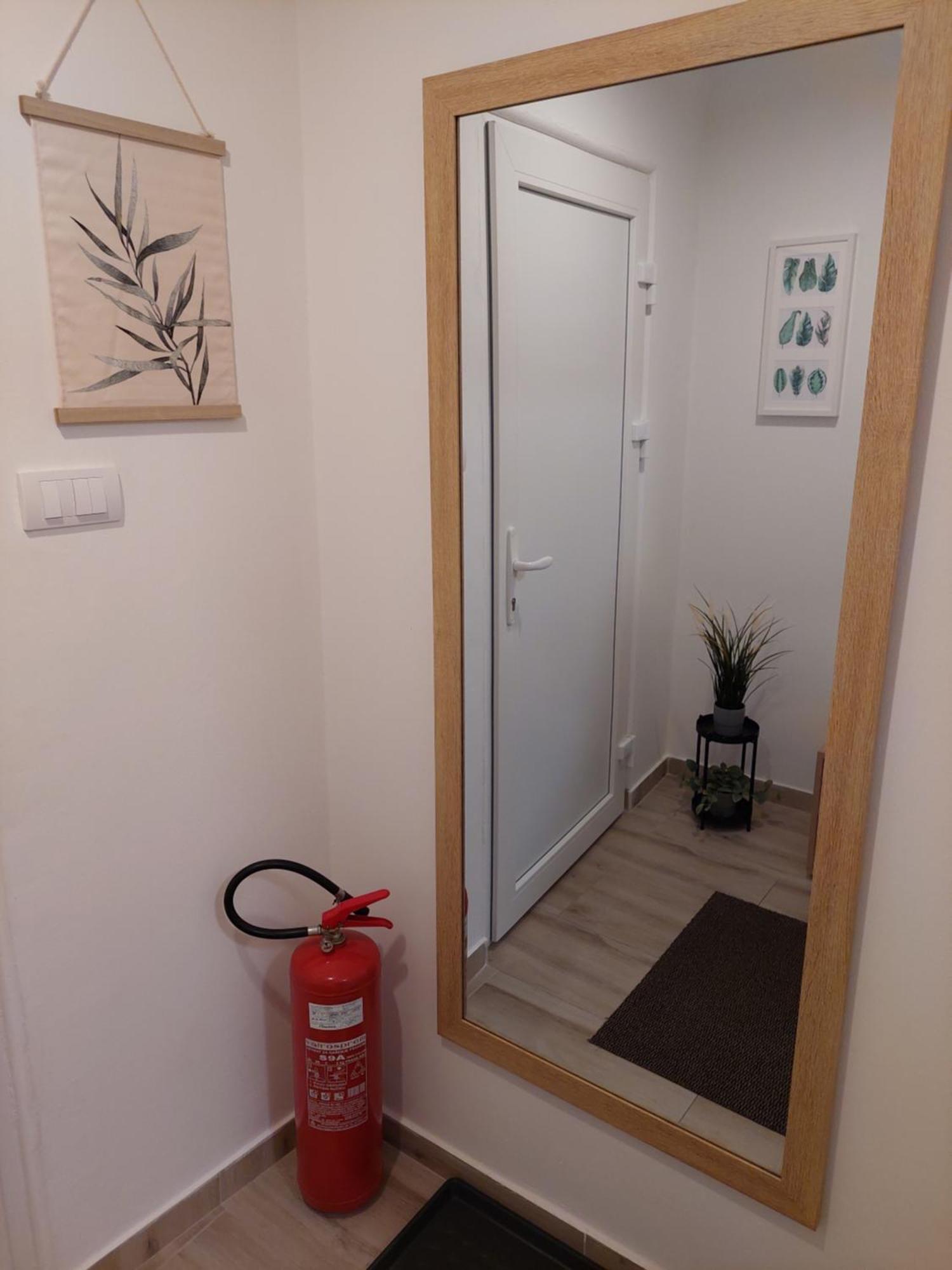 Street Apartment Subotica Ngoại thất bức ảnh